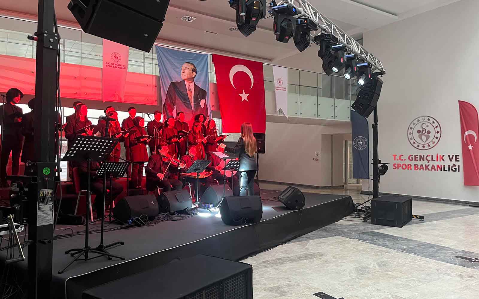 Sahne Gösterileri